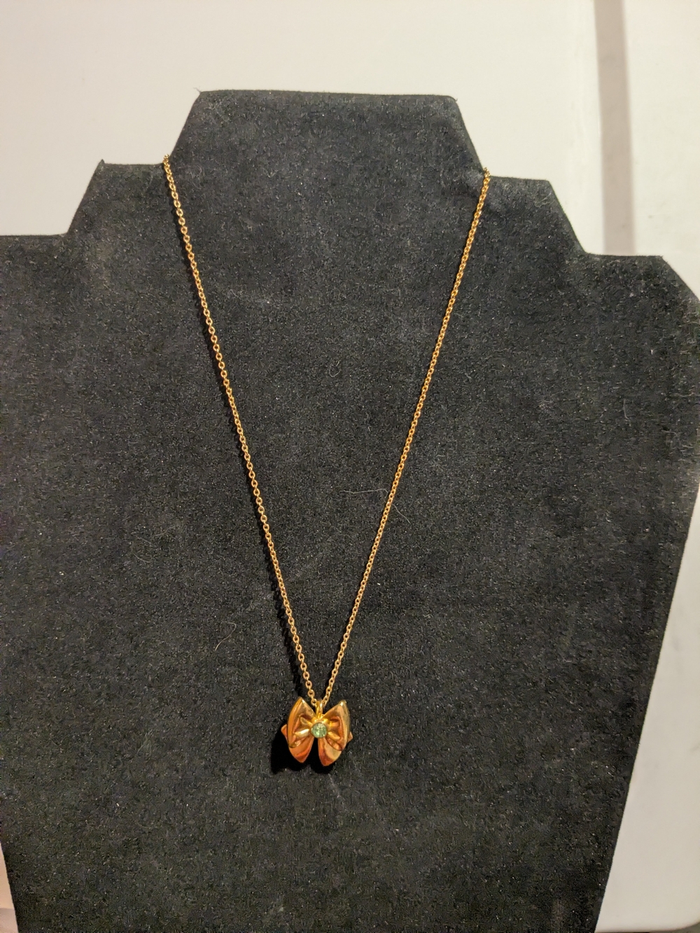 Avon Gold Bow Pendant Necklace with Center Stone